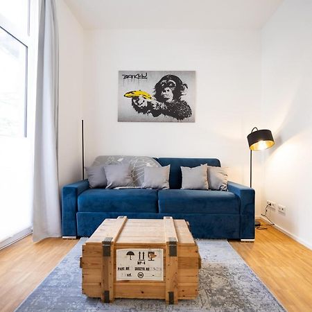 Ko-Living - Beatles Und Banksy Suites & Studios Am Eselsbrunnen - Altstadt - Kueche Halle  Extérieur photo