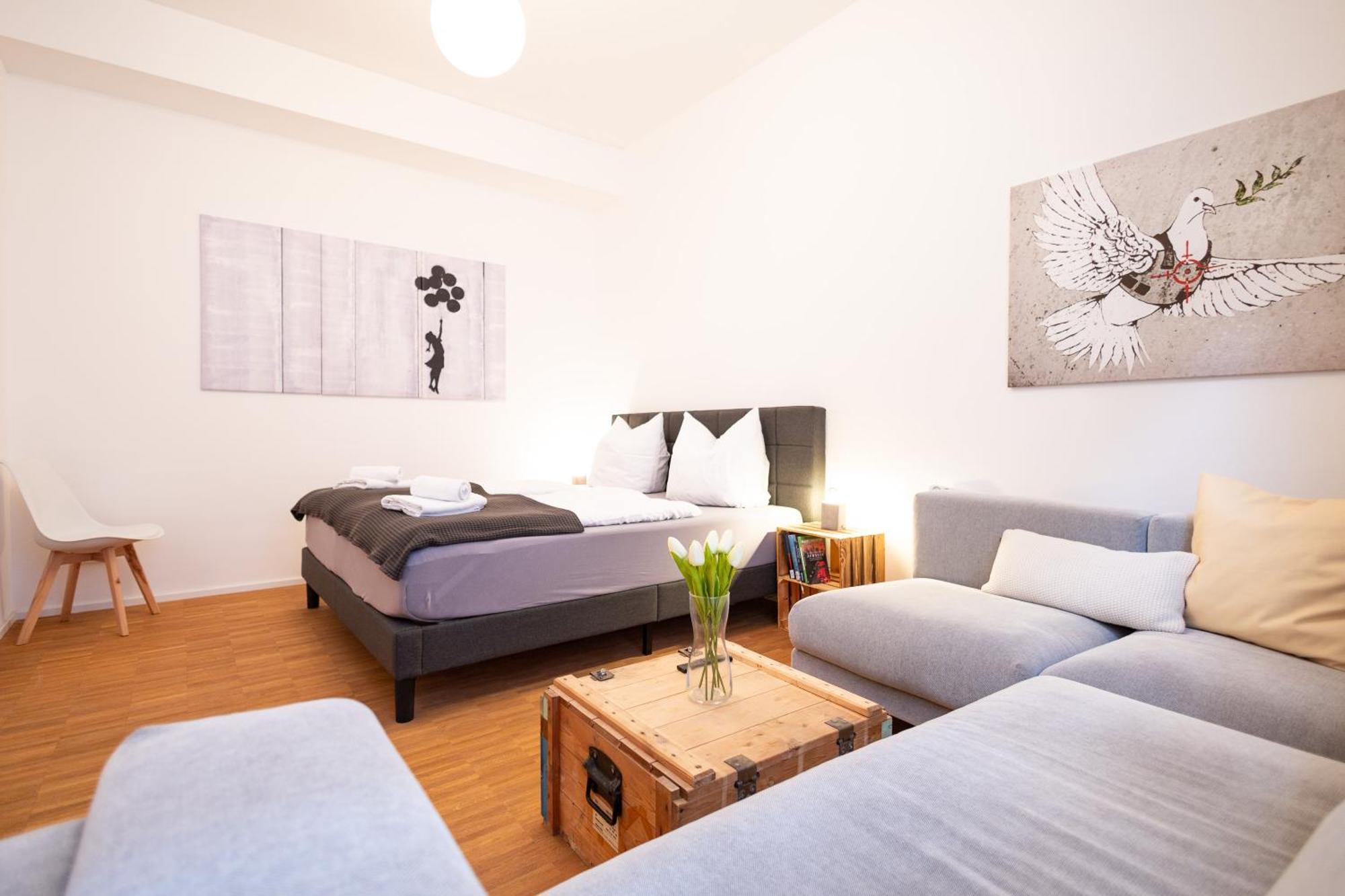 Ko-Living - Beatles Und Banksy Suites & Studios Am Eselsbrunnen - Altstadt - Kueche Halle  Extérieur photo