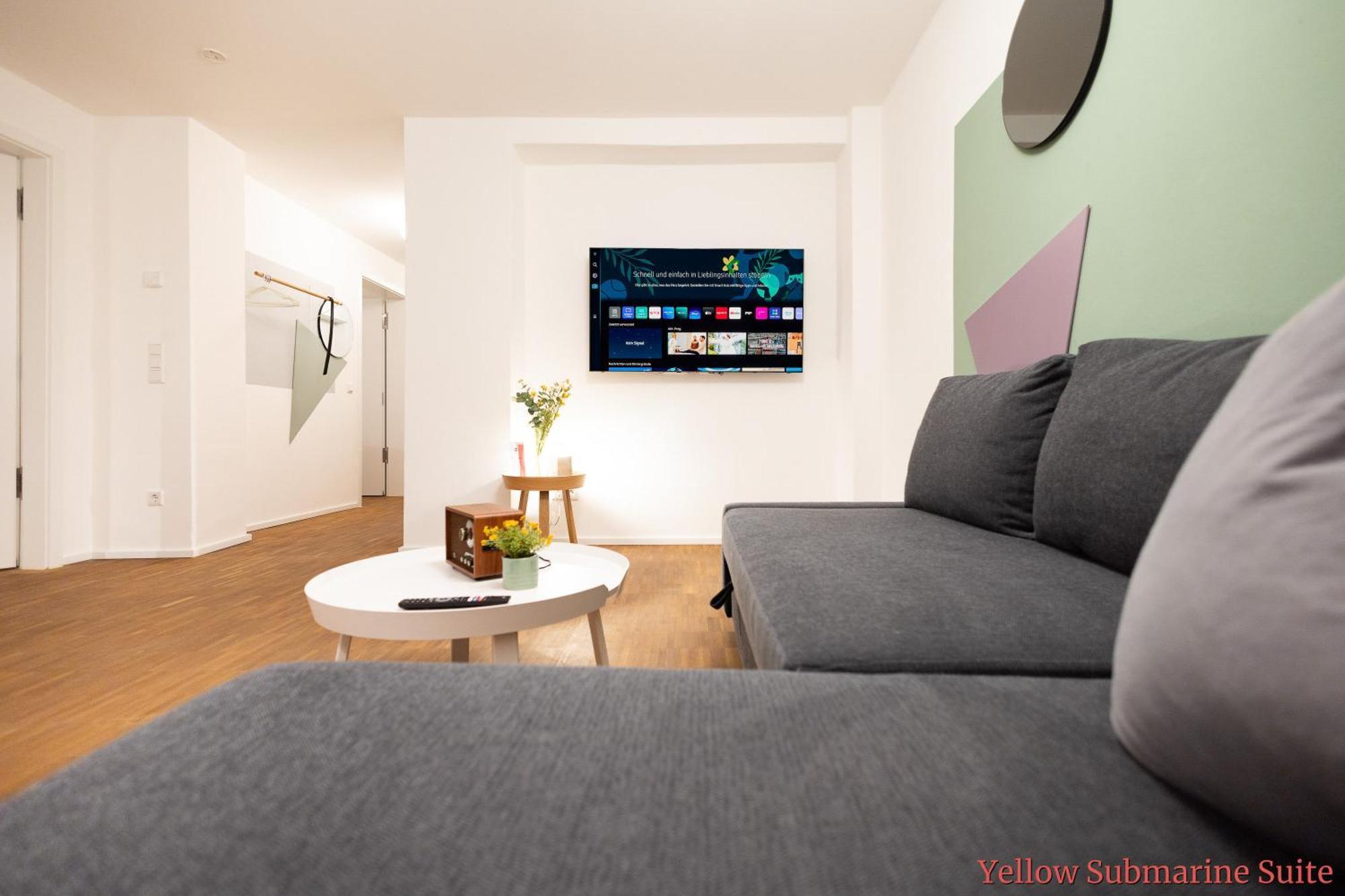 Ko-Living - Beatles Und Banksy Suites & Studios Am Eselsbrunnen - Altstadt - Kueche Halle  Extérieur photo