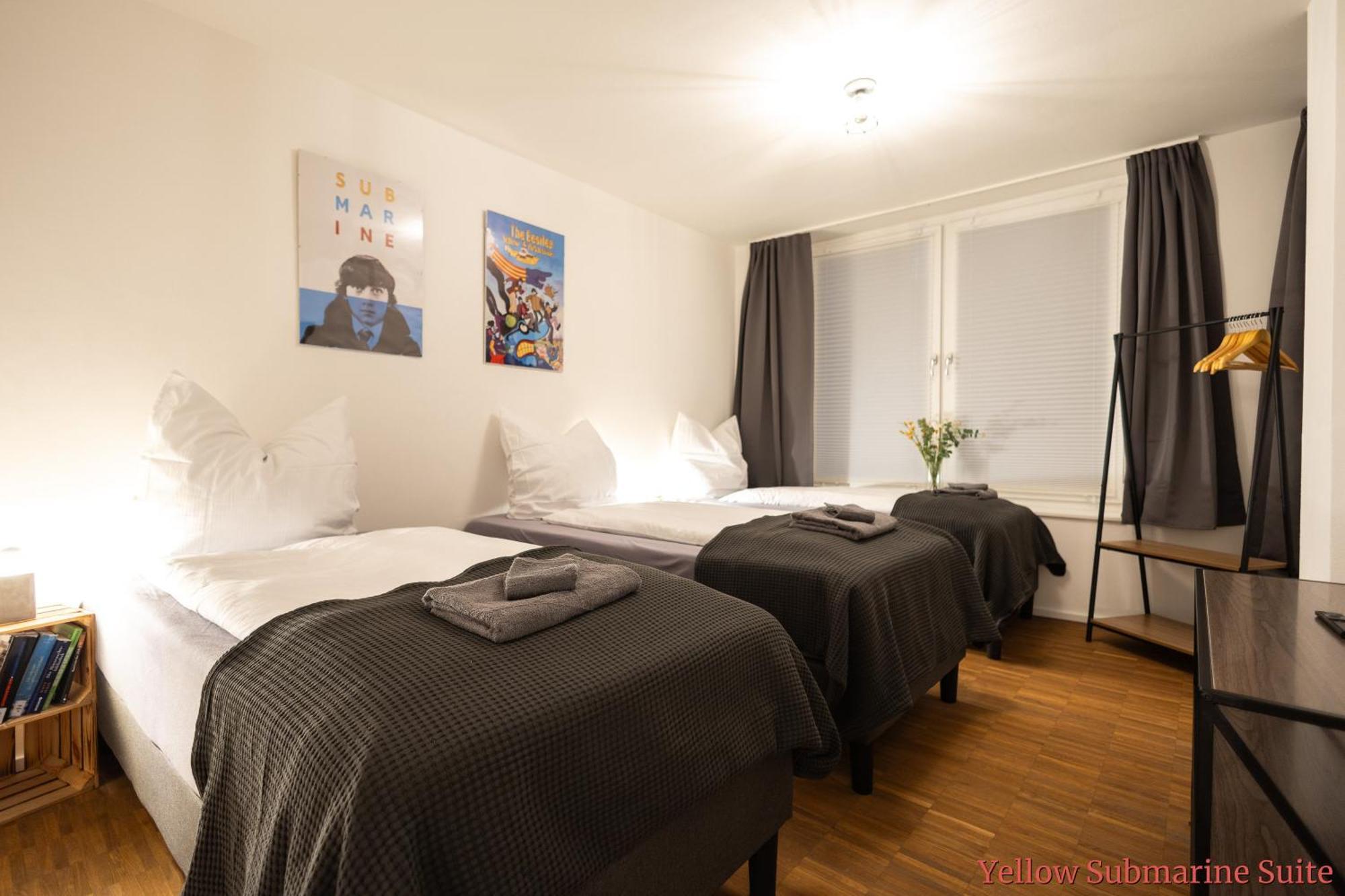 Ko-Living - Beatles Und Banksy Suites & Studios Am Eselsbrunnen - Altstadt - Kueche Halle  Extérieur photo