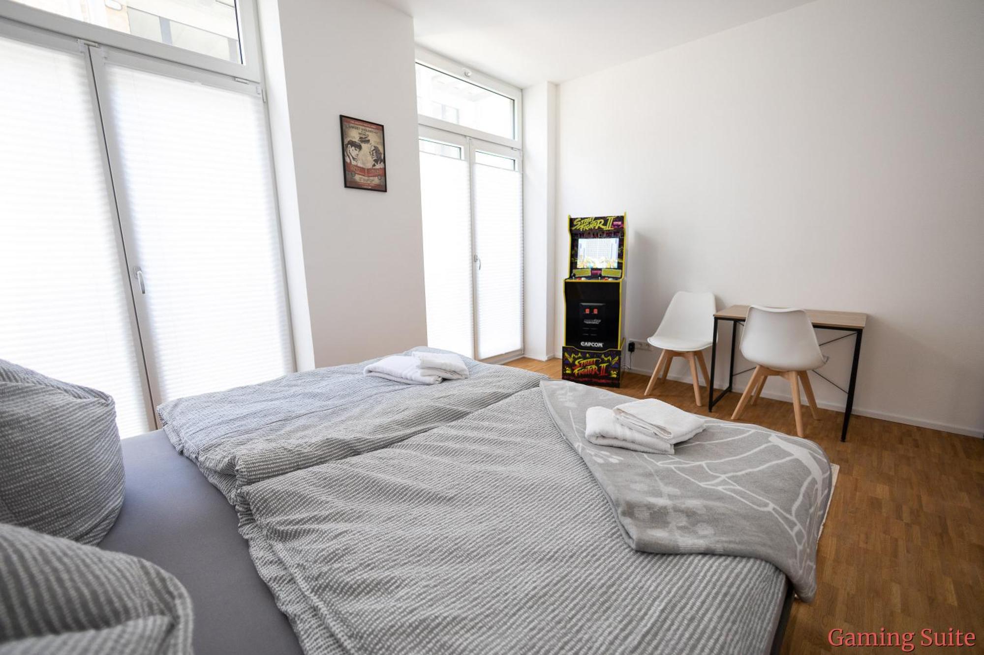 Ko-Living - Beatles Und Banksy Suites & Studios Am Eselsbrunnen - Altstadt - Kueche Halle  Extérieur photo
